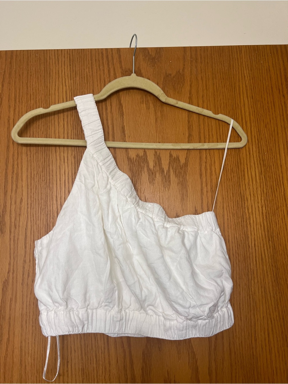 Abercrombie & Fitch White One-Shoulder Crop Top